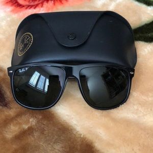 Excellent condition Rayban sunglasses for sale!
